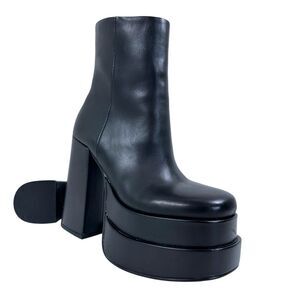 Steve Madden Cobra Black Platform Leather Zip-up Ankle Boots Size 7
